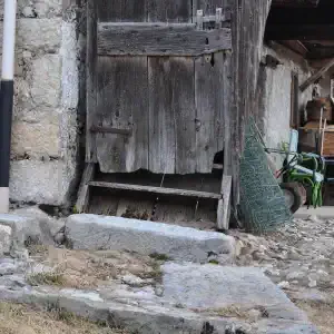 Plan di Tiviei lastricato antico stavolo sec XVIII