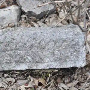 Plan di Tiviei stipite lavorato